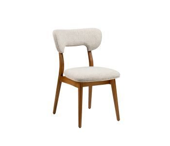 Cadeira Carmel: Elegância Natural e Conforto para Ambientes de Alto Padrão