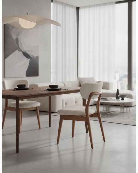 Cadeira Carmel: Design Elegante e Conforto em Madeira Natural