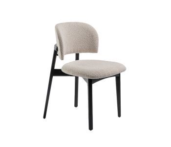 Cadeira Jerí Madeira: Elegância Sustentável e Conforto para Ambientes de Alto Padrão