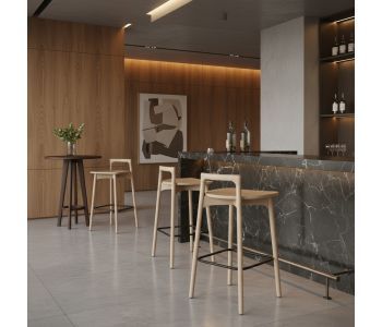Banqueta Wood Tolle Móveis: Elegância Natural e Conforto Orgânico para Seu Ambiente
