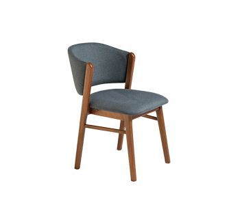 A Elegância Natural da Cadeira Malé Madeira: Conforto e Design Orgânico para Ambientes de Alto Padrão